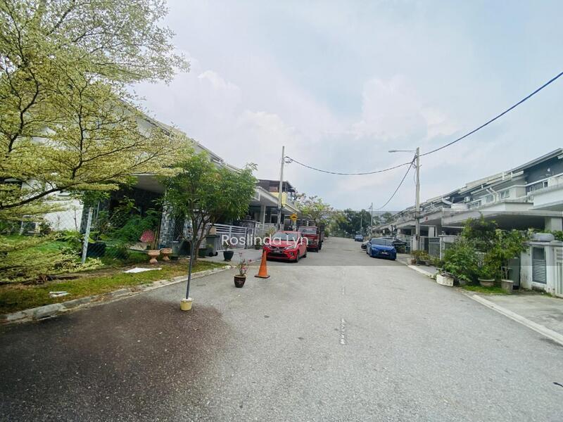 Double Storey Terrace Desa Seringin Nilai 3 - 2