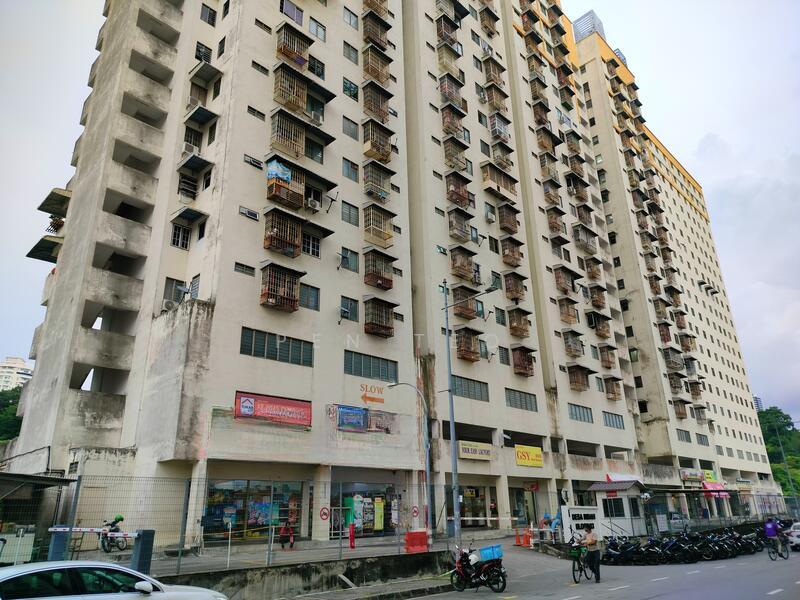 Desa Indah Block 33 - 3