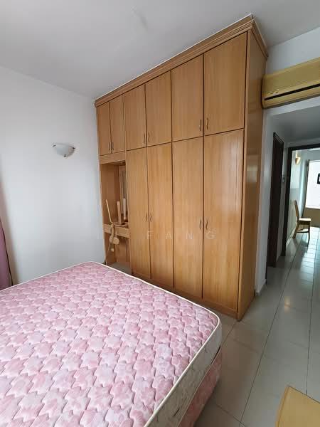 Gurney Park Condominium - 5