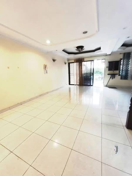 Taman Johor Jaya - 1