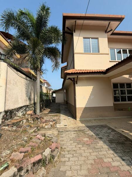 Bungalow at Bandar Country Homes - 1