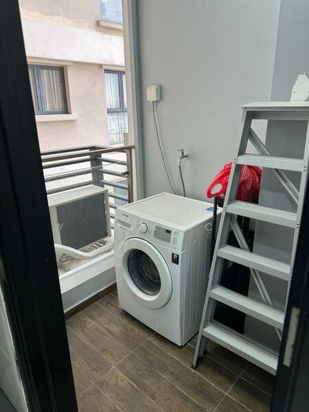 Amberside @ Country Garden Danga Bay - 1