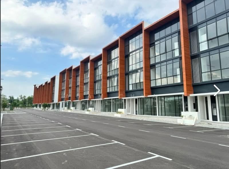 Business Boulevard @ Central Park Tampoi - 3