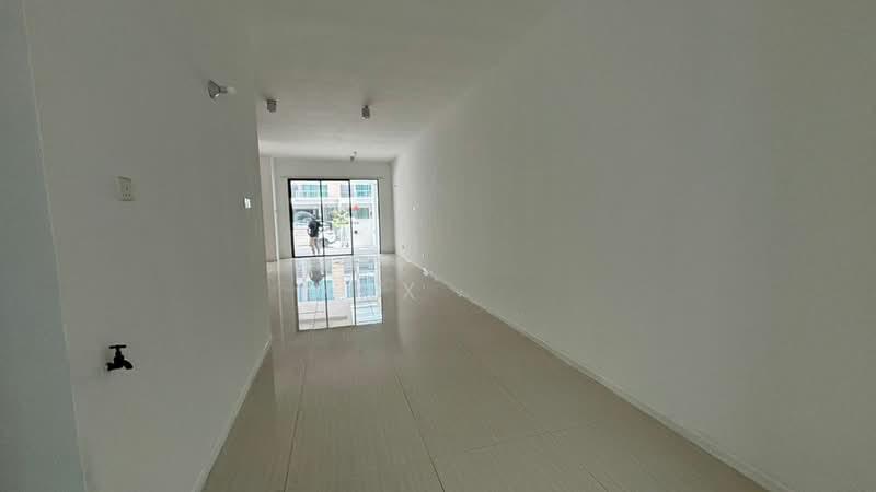 Raffles Residence 199 - 2