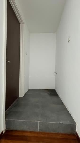 Raffles Residence 199 - 4