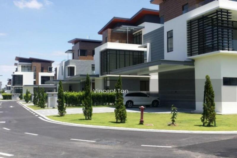 Long Branch Residence - 2