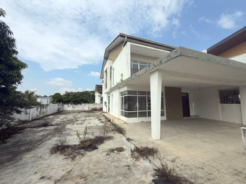 M RESIDENCE, CORUS 68 - 1