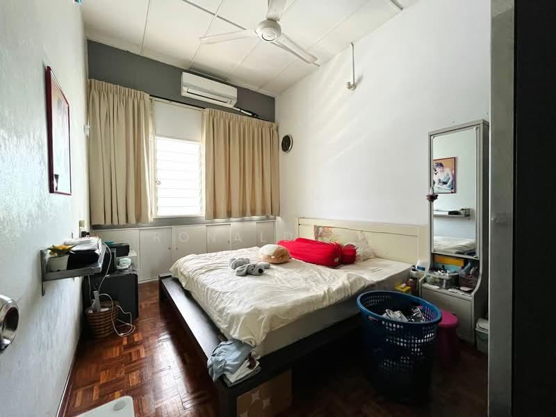 Pantai Jerjak | 2000sqft | Renovated - 4