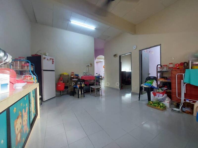 Taman Pertama - 4