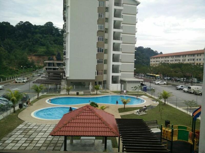 Tiara Hatamas Apartment - 2