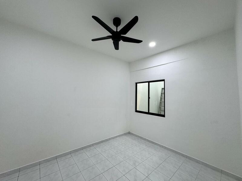 Taman Ungku Tun Aminah - 3