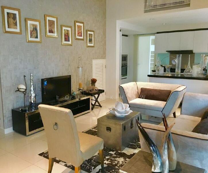 Avira Medini Iskandar - 1