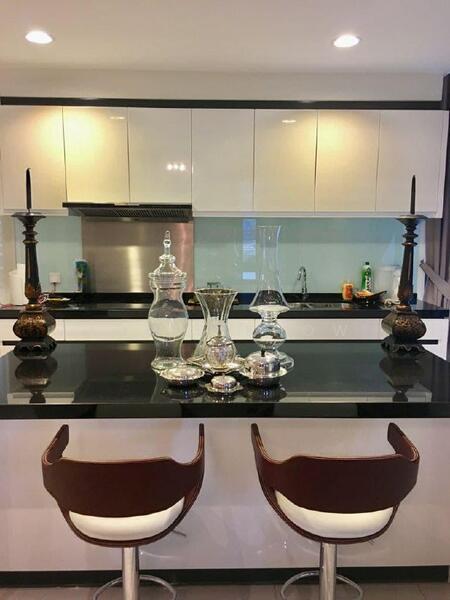 Avira Medini Iskandar - 2