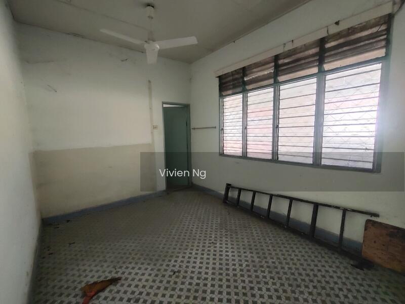 Taman Chateau - 4
