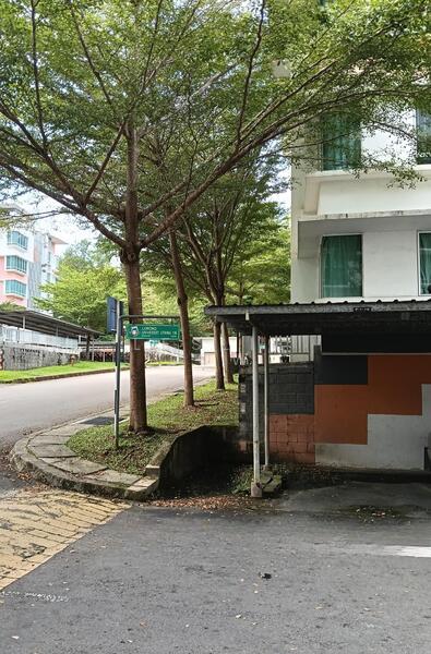 University Utama Kondominium - 3
