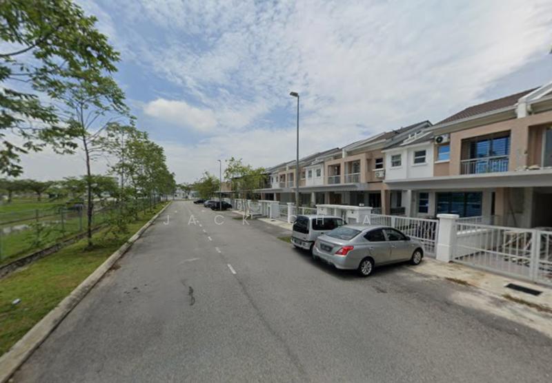 Bandar Puncak Alam - 2