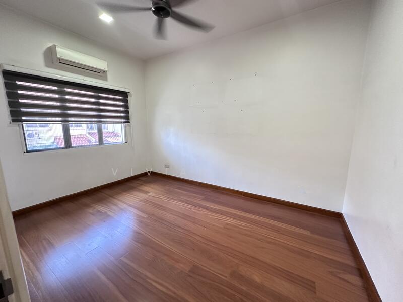 Damansara Legenda - 4