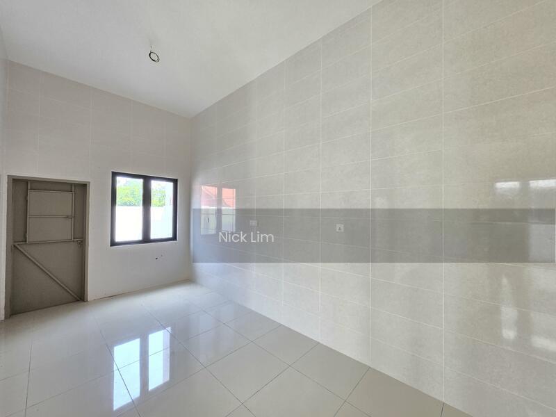 Brand New 3 Storey Semi D @ Balik Pualau - 3