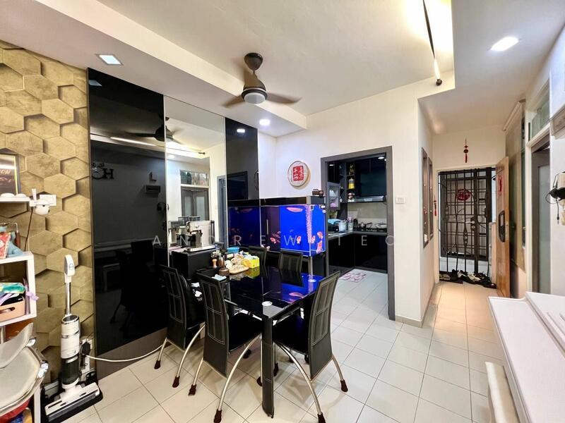 Lake View Suites - 4