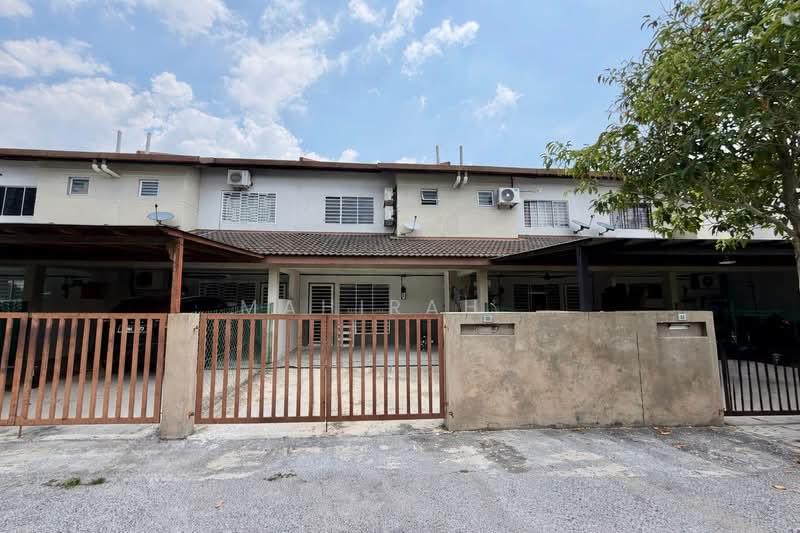 Taman Desiran Bayu - 1