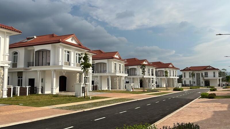 STRAITS OF HERON 2 - 2