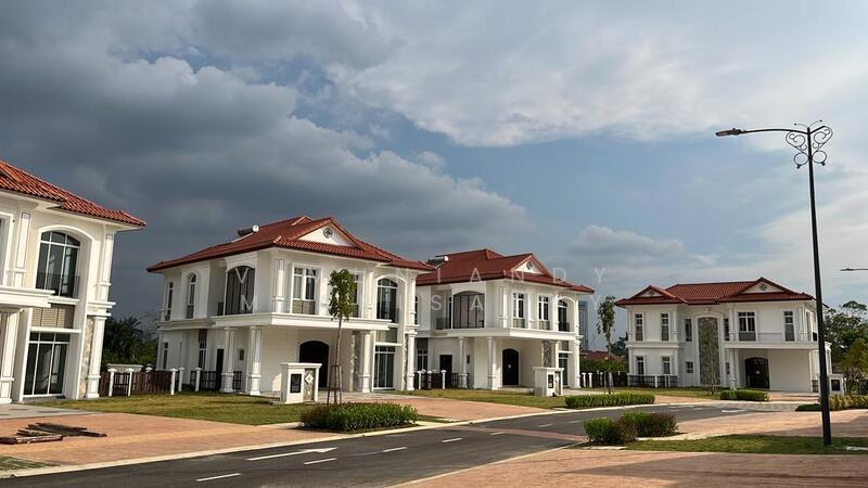 STRAITS OF HERON 2 - 3