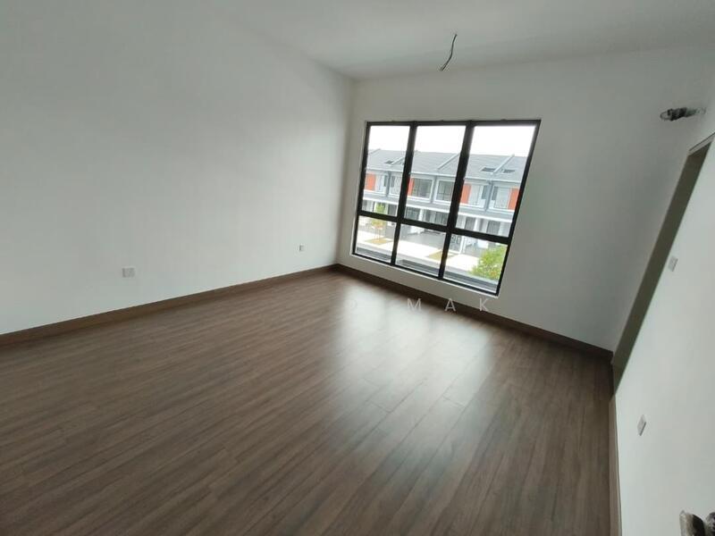 Bandar Bukit Raja - 4