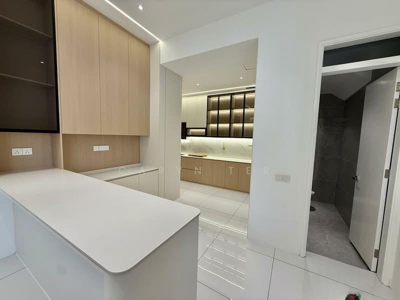 Eco Spring Bayfield 2 ( Fully Renovated ) Double Storey Semi D - 5