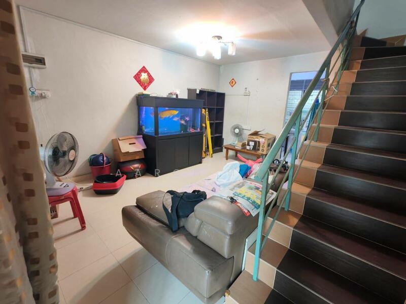 Double Storey Jalan Seroja Johor Jaya - 1