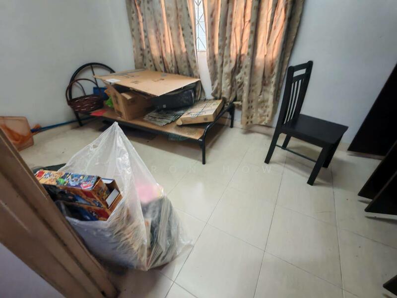 Double Storey Jalan Seroja Johor Jaya - 4
