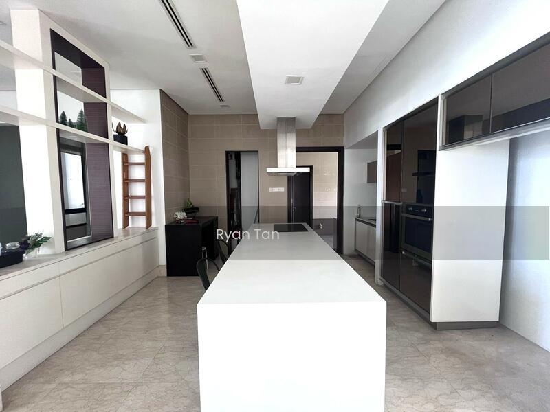 Gallery @ U-Thant - 4