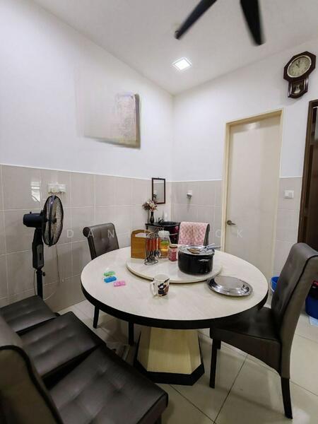 RM1.25m! 32x70ft! 5R5B! Renovated Good Condition Setia Utama 1 Setia Alam 3 Sty Semi D Cluster Hse - 3