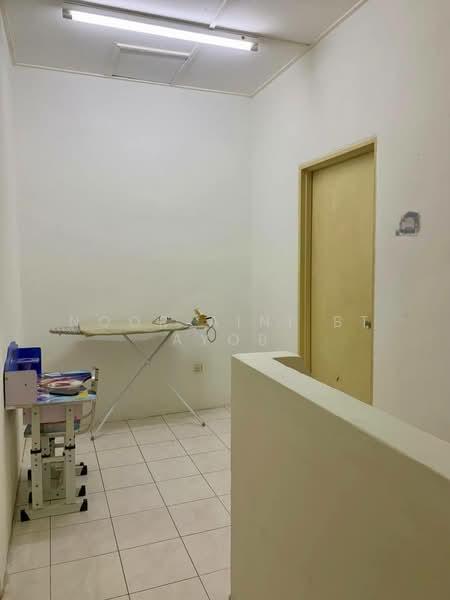 TERMURAH! Taman Sinaran Cheras Balakong 2 Storey Terrace House - 4