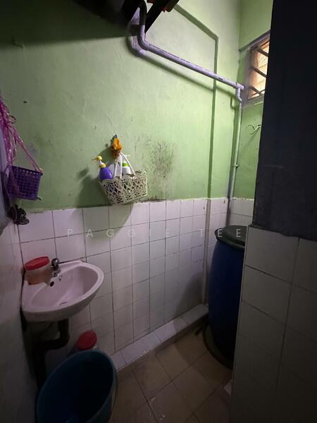 Flat Taman Perling - 3