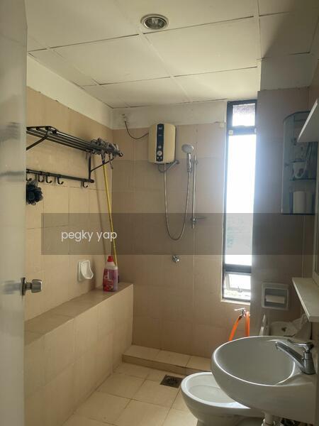 Rivercity Condominium - 4