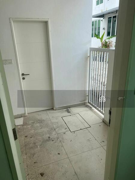 Hijayu!! 22 x 80 ONLY 530k!! Ready move in - 5