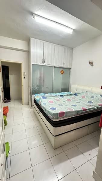 Taman Lembah Maju 600 Apartment - 4