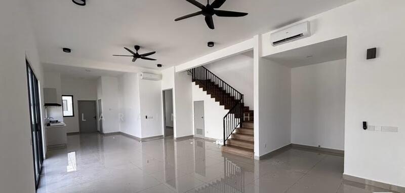 Sejati Lakeside 2 - 2