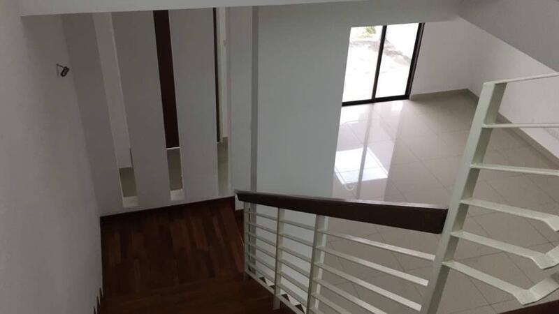 Averia Abadi Height - 2