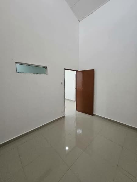 Bukit Beruntung - 2