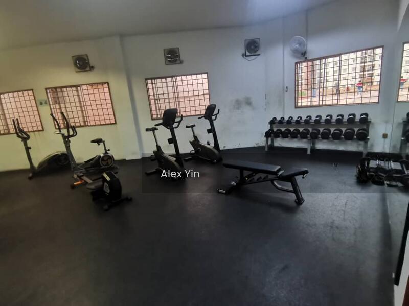 Puteri Bayu Apartment - 4