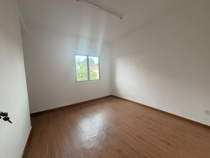 Taman Puteri Wangsa - 4