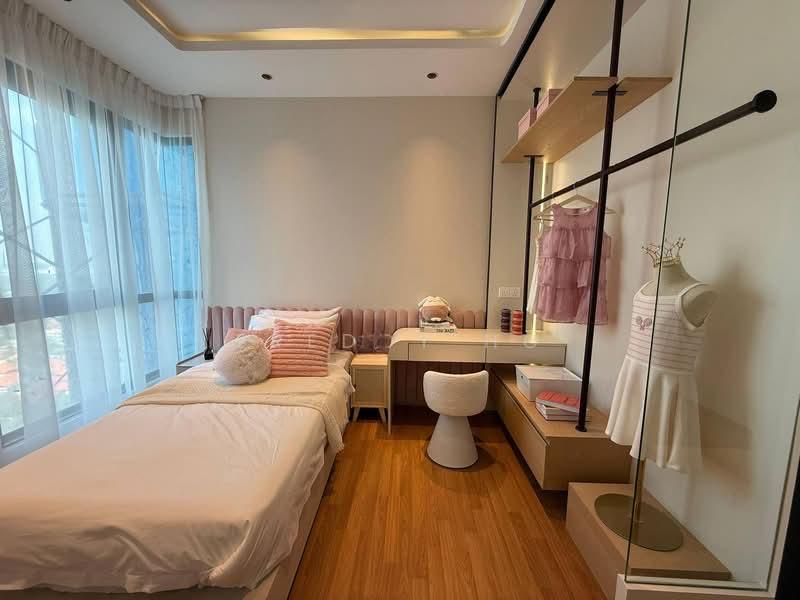 Ren Residences - 3