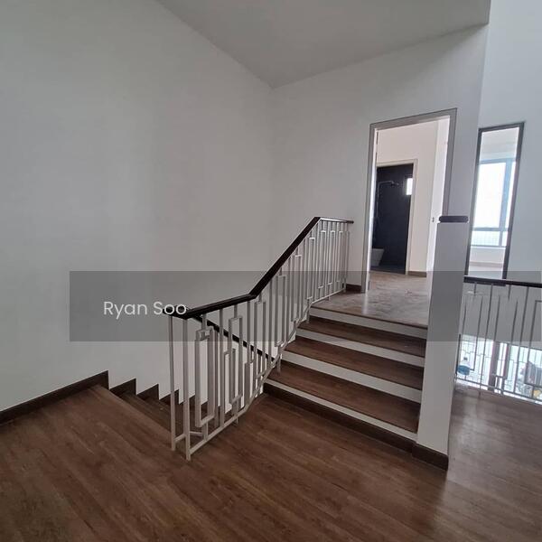 Elmina Green Five - 3