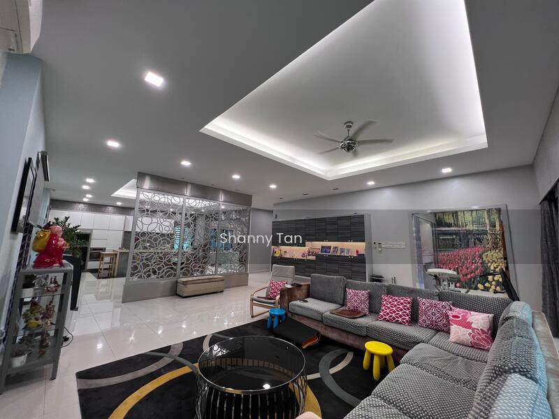 Bandar Sungai Long - 1