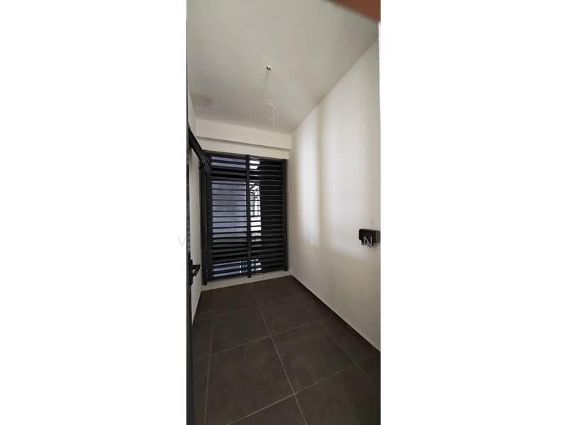 Jesselton Twin Towers - 5