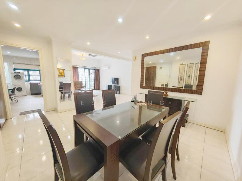 The Straits View Condominium - 2