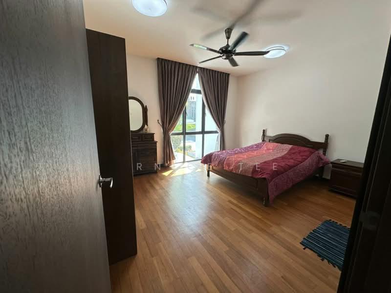 THE STRAITS VIEW RESIDENCES - 2