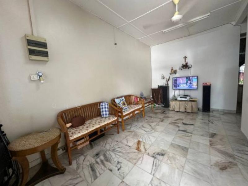 Taman Universiti - 1