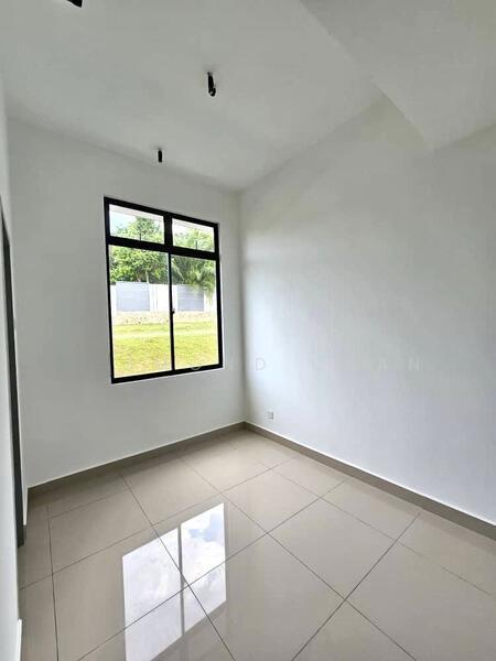 Ponderosa Callista - 2